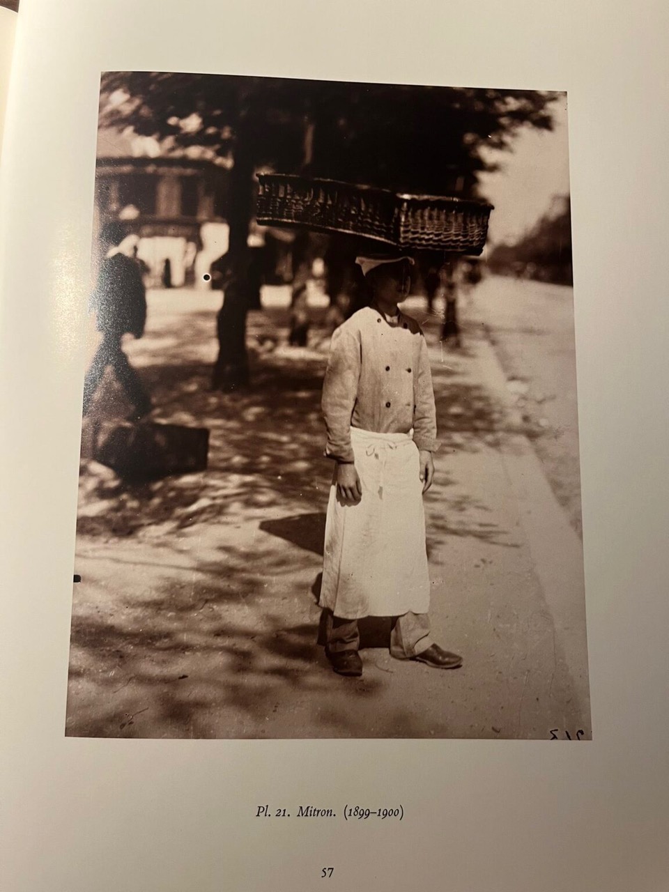 atget-paris-street-fit-manhartrev-1152x1536.jpeg