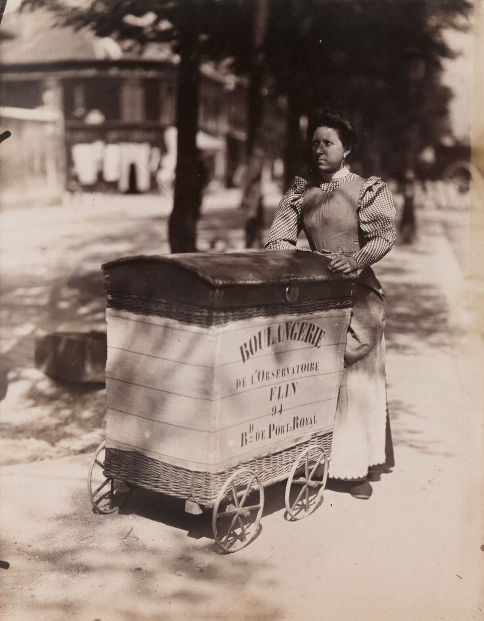 atget-porteuse-moma-1198x1536.jpeg