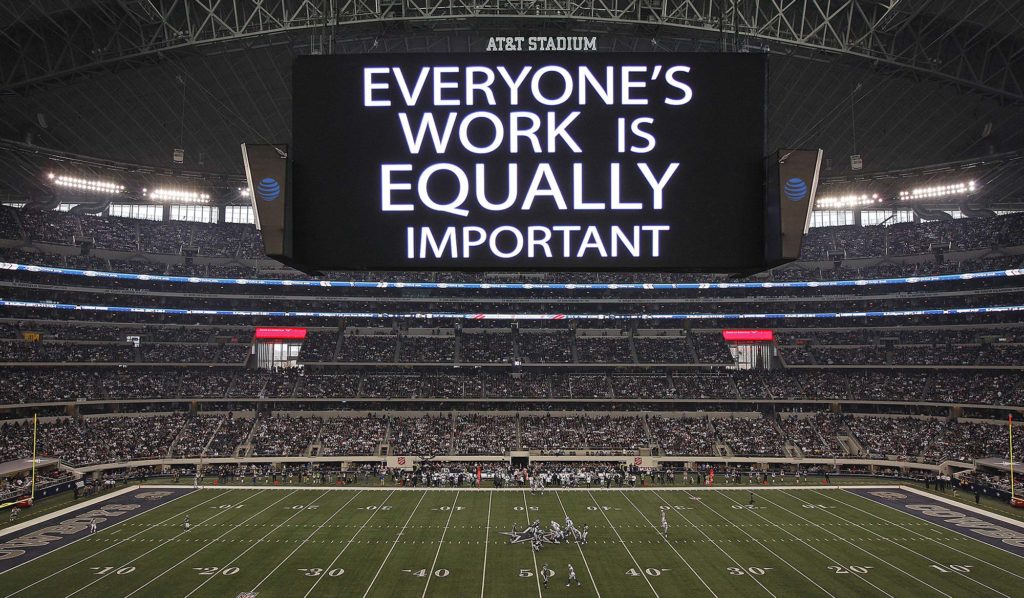 20111224_DAL_Jenny_Holzer_words04_JamesSmith-1024x598.jpg
