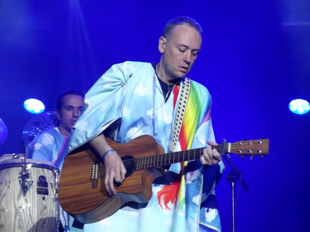 Basement_Jaxx_%289089989879%29.jpg