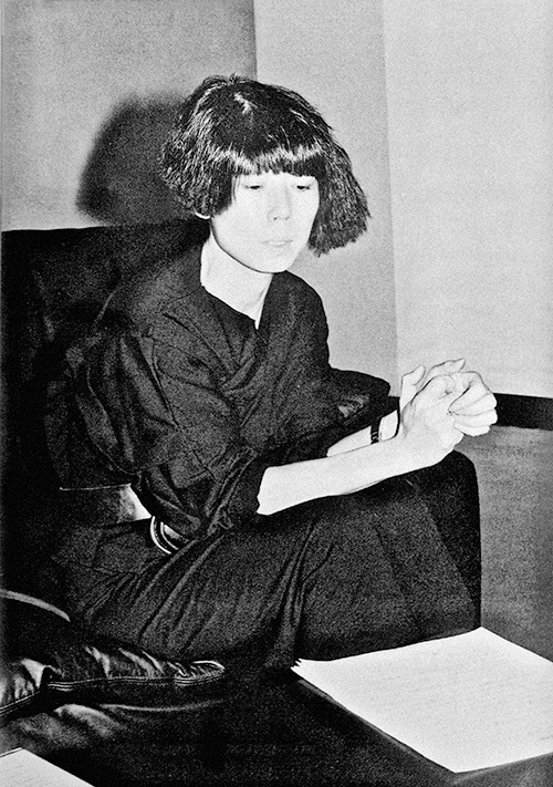 va_fashion_rei_kawakubo_09.jpeg