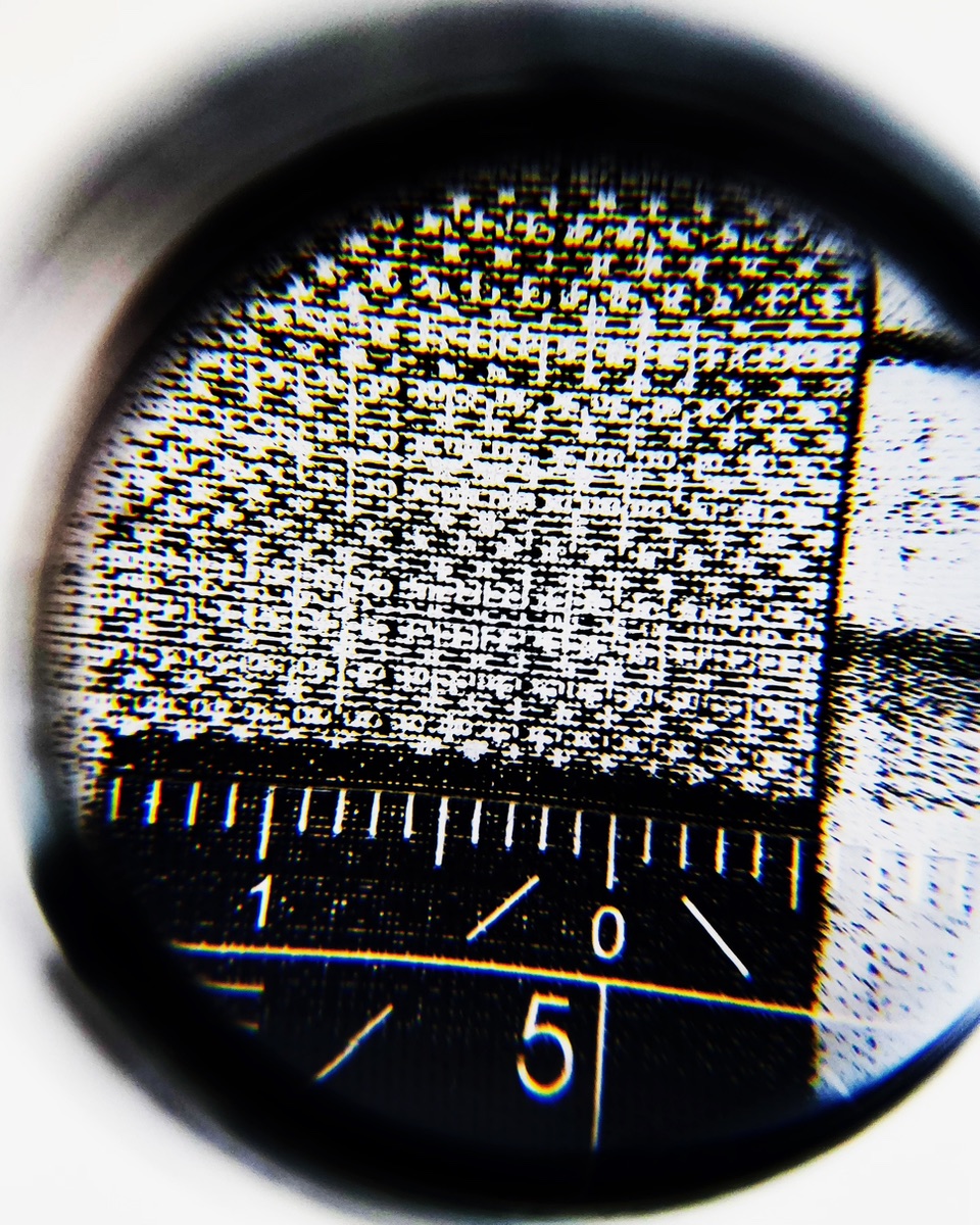 Magnified_Pixels_3600x2880.jpeg