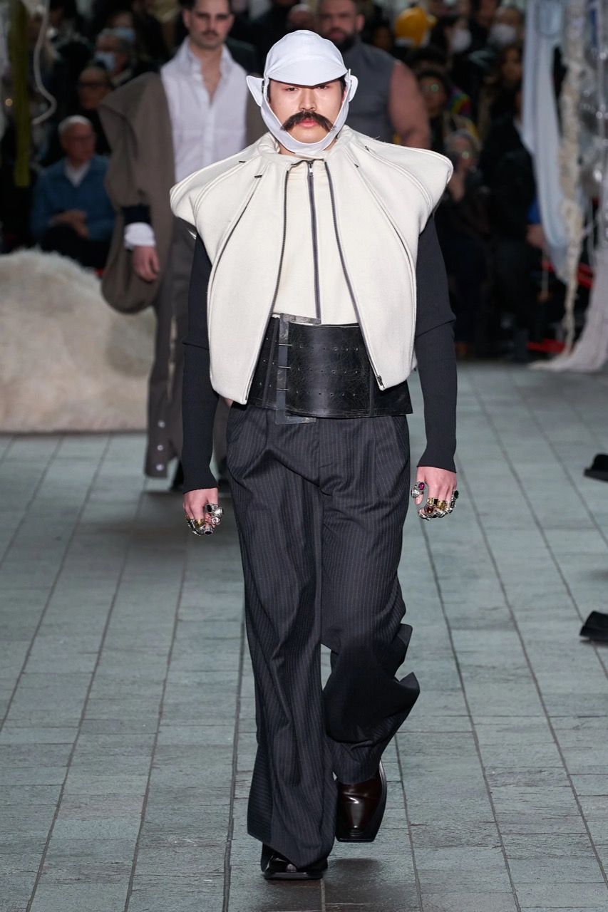 00181-Central-Saint-Martins-Fall-22-RTW-London-credit-gorunway.jpg.jpeg