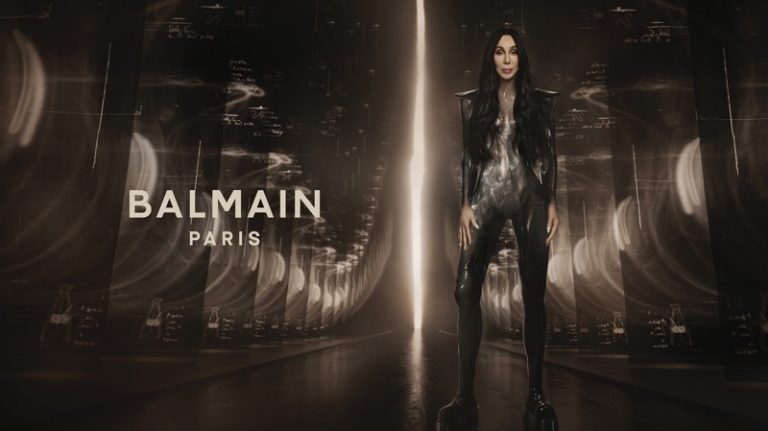 Cher-Balmain-Blaze-Bag-2022-Campaign03-768x431.jpg