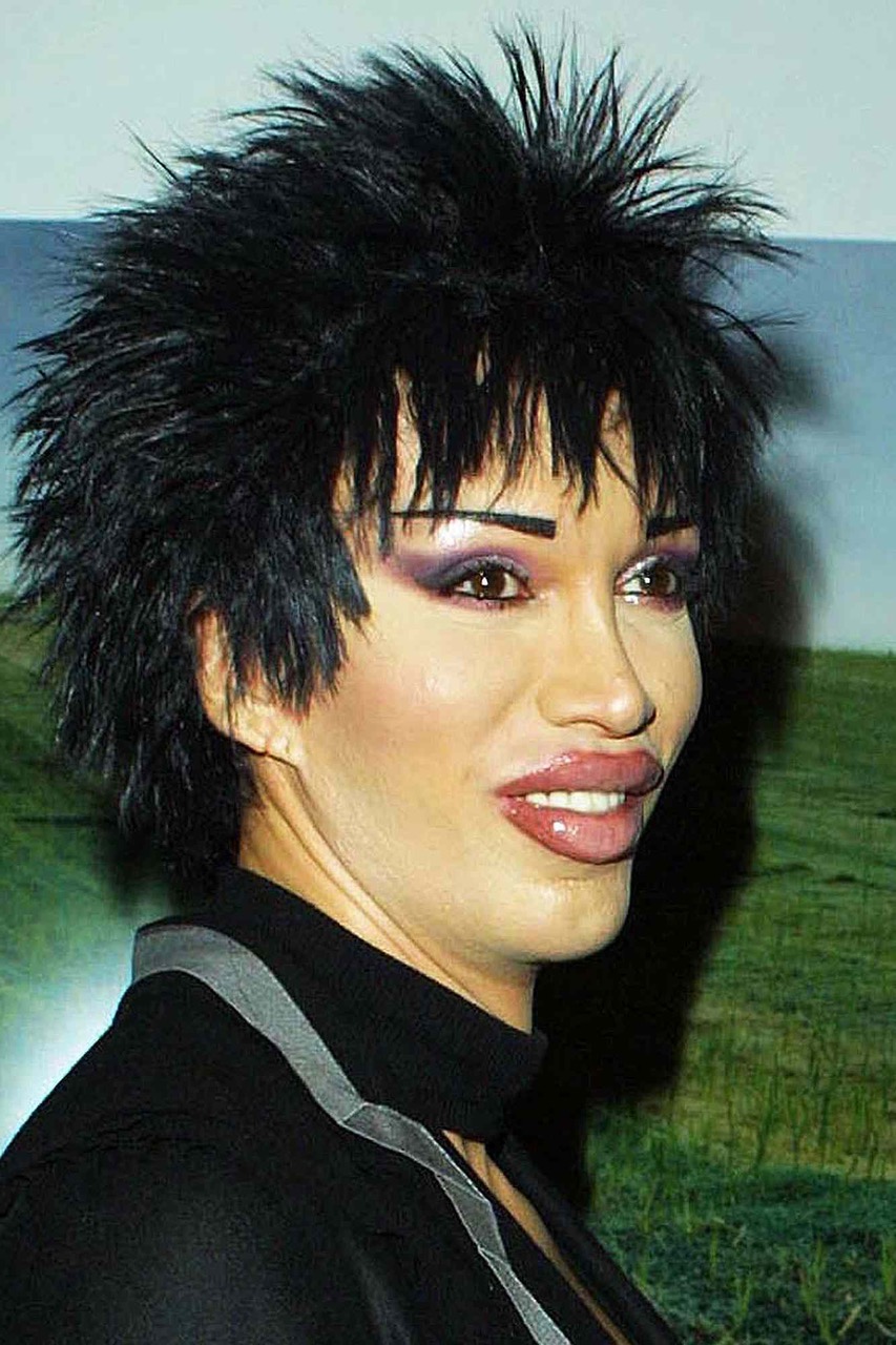 pete-burns-6-1-6b4feda96fe44844a6f95e8851c403e3.jpeg
